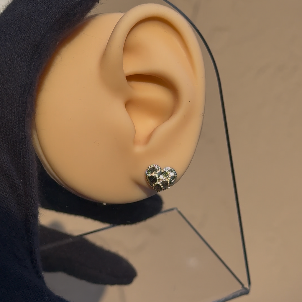 10K Nugget Heart Earrings
