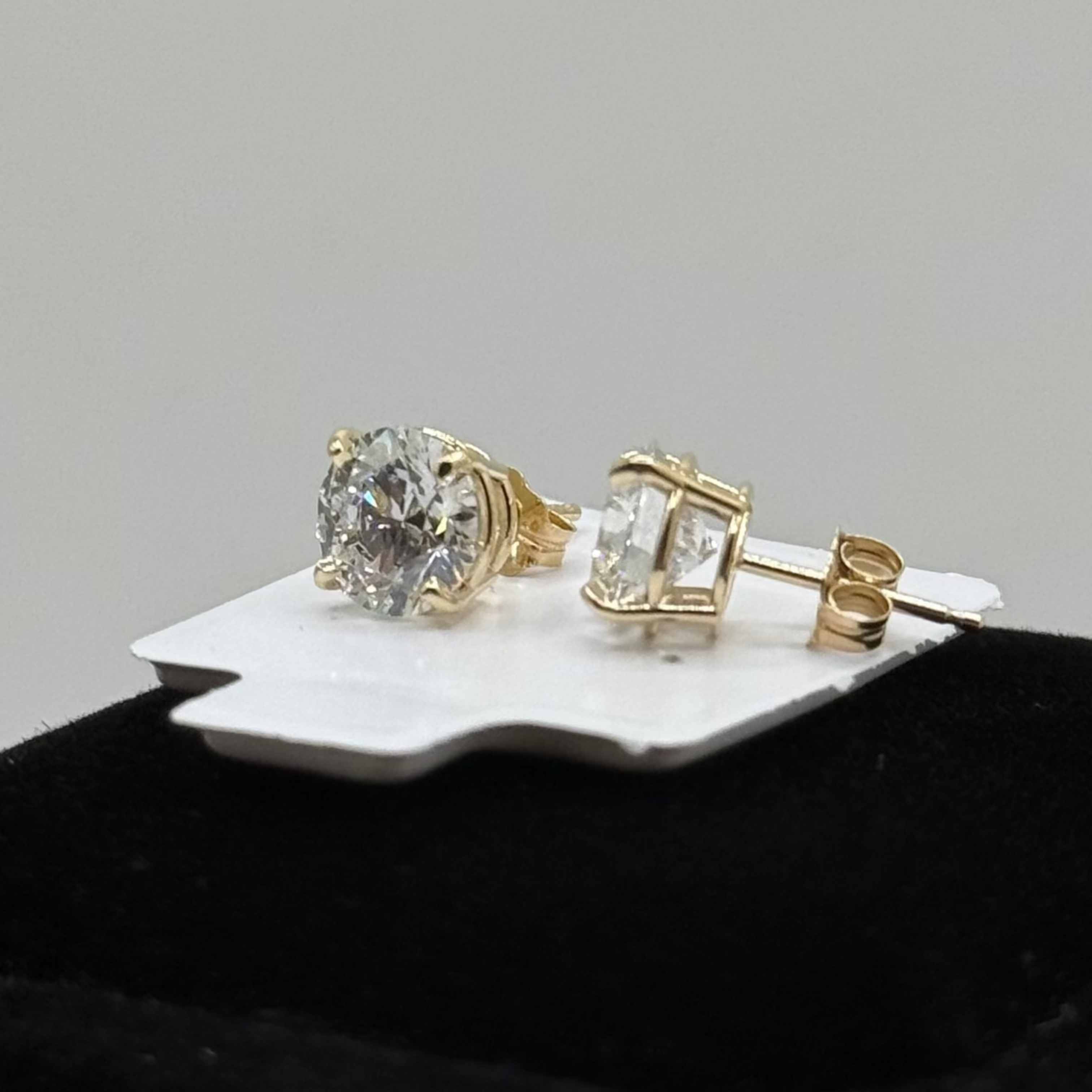 Lab Diamond 7.25mm VVS Rounds IGI Certified